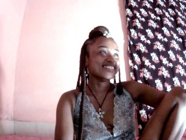 Bella24 live cam on BongaCams