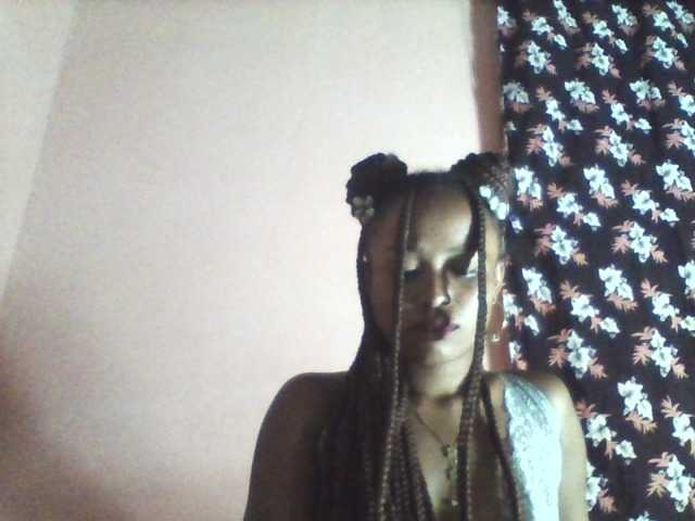 Bella24 live cam on BongaCams