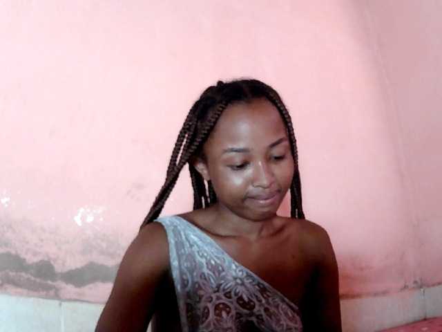 Bella24 live cam on BongaCams