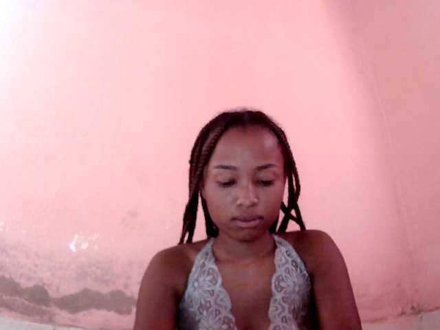Bella24 live cam on BongaCams