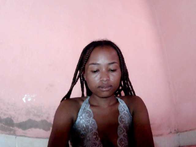 Bella24 live cam on BongaCams