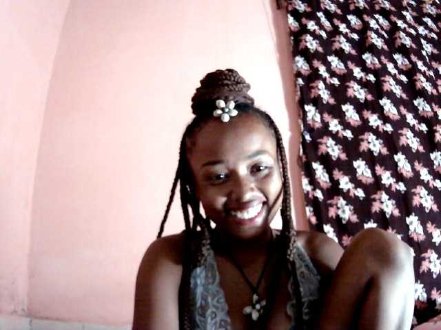 Bella24 live cam on BongaCams