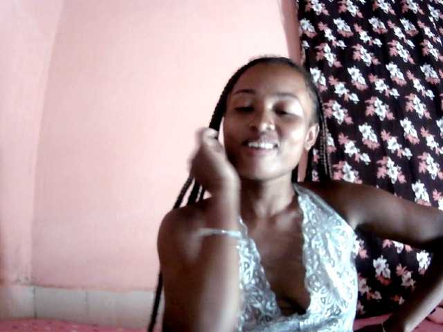 Bella24 live cam on BongaCams