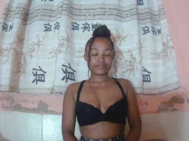 Bella24's webcam live show