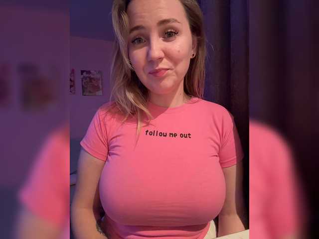 Lika06 live cam on BongaCams