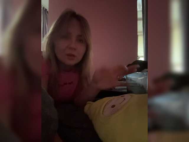 Lika06 live cam on BongaCams