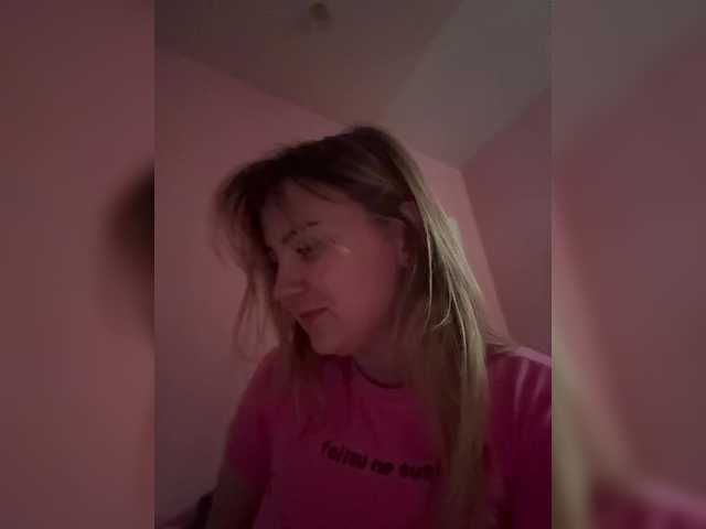 Lika06 live cam on BongaCams
