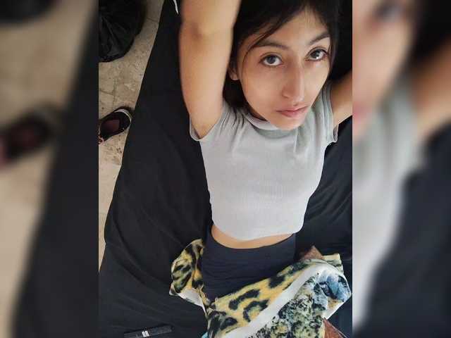 Dayla live cam on BongaCams