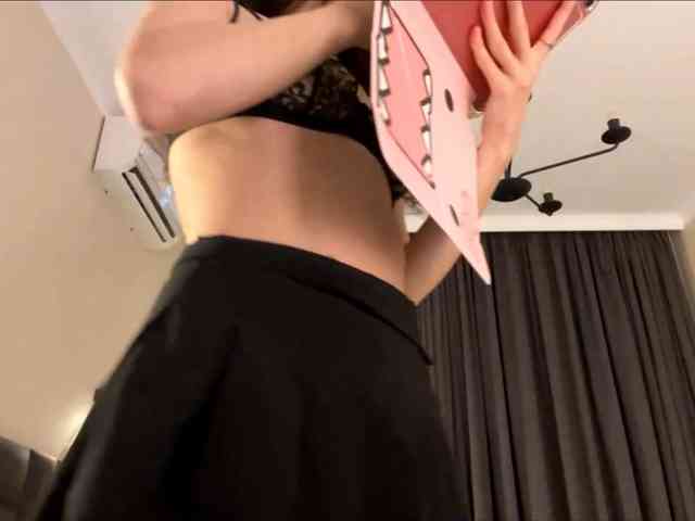 Model: EvaLovi