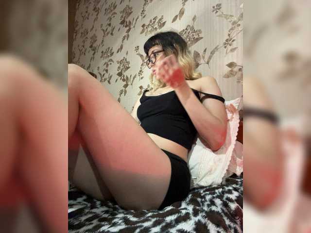 VelvetNightt live cam preview