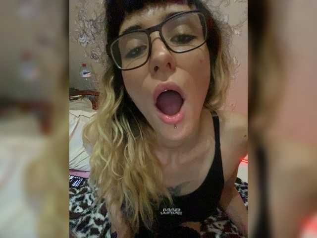 VelvetNightt live cam on BongaCams