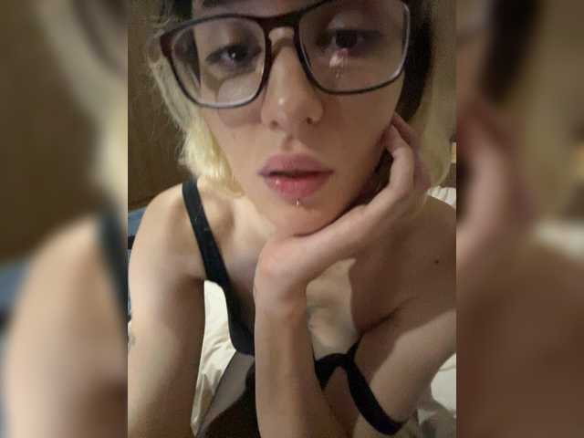 VelvetNightt live cam on BongaCams