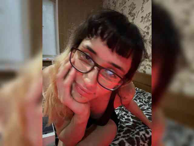 VelvetNightt webcam