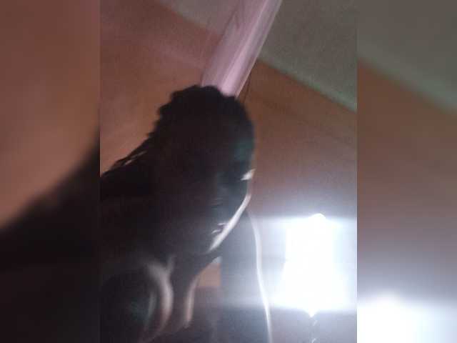 PrettyJennie live cam on BongaCams