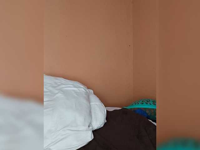 PrettyJennie live cam on BongaCams