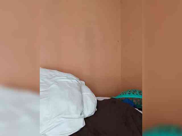 PrettyJennie webcam