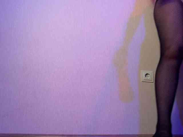 sexy-vexx live female cam on bongacams