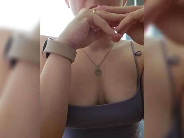 Albina2073 live cam on BongaCams