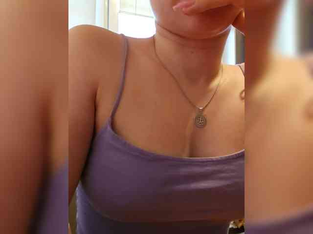 Albina2073 webcam