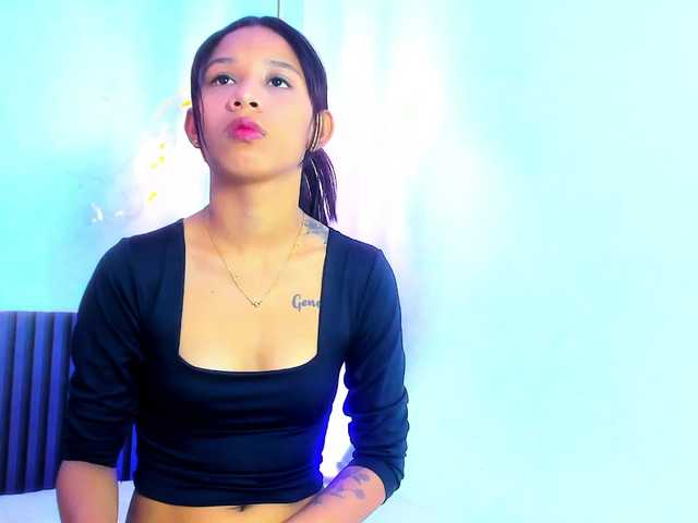 LaurenRose live cam on BongaCams