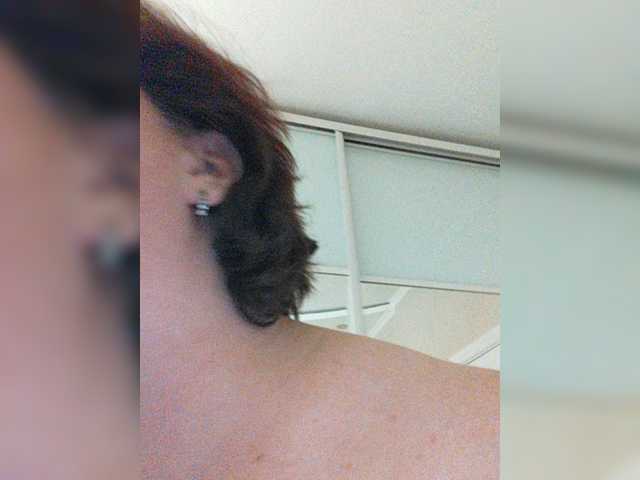Ida-Davis live cam on BongaCams
