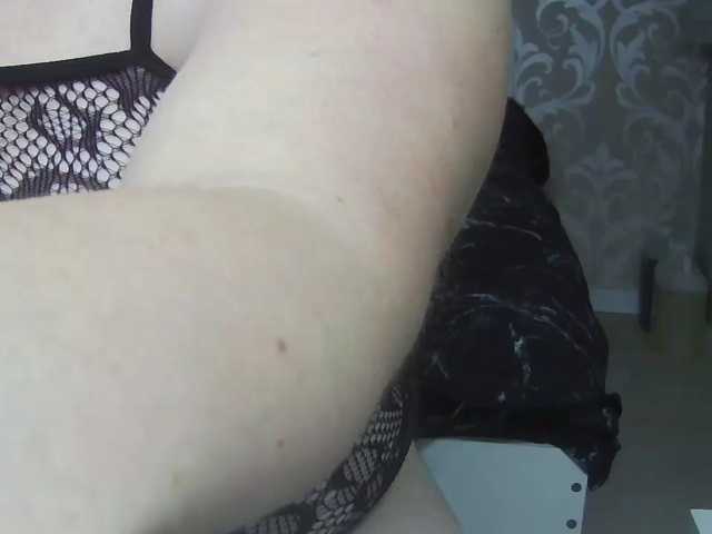 Ida-Davis, live now on BongaCams