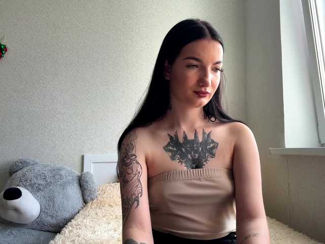 Adriana-Bellini live cam on BongaCams
