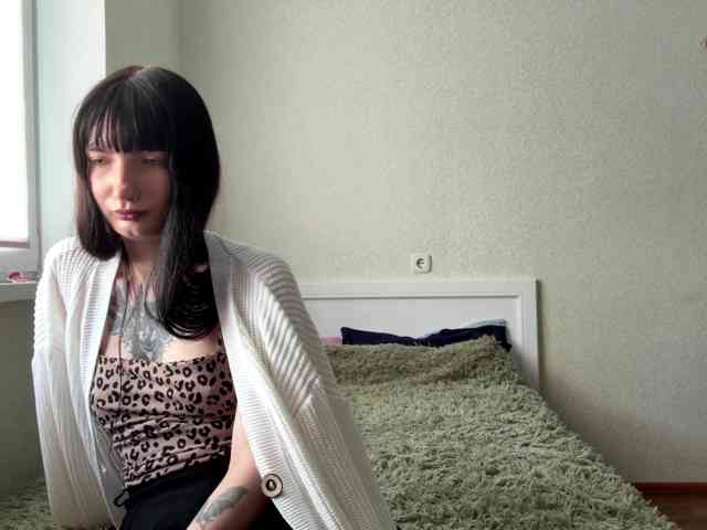 Adriana-Bellini webcam
