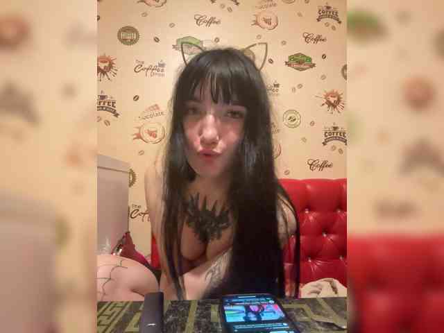 Adriana-Bellini webcam