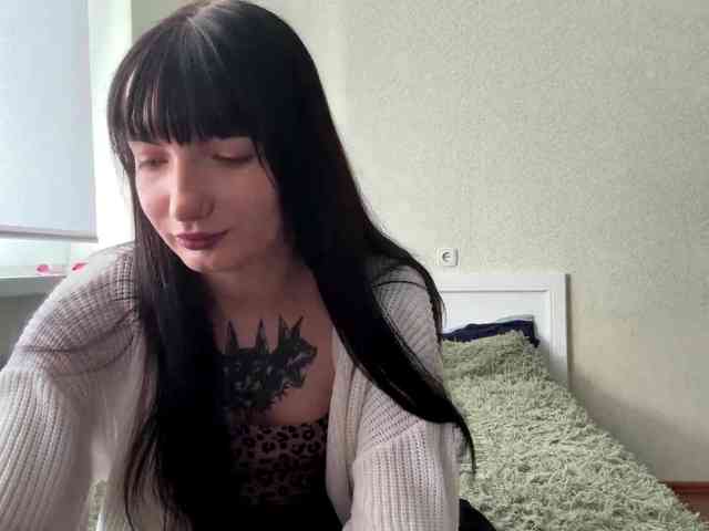 Adriana-Bellini webcam