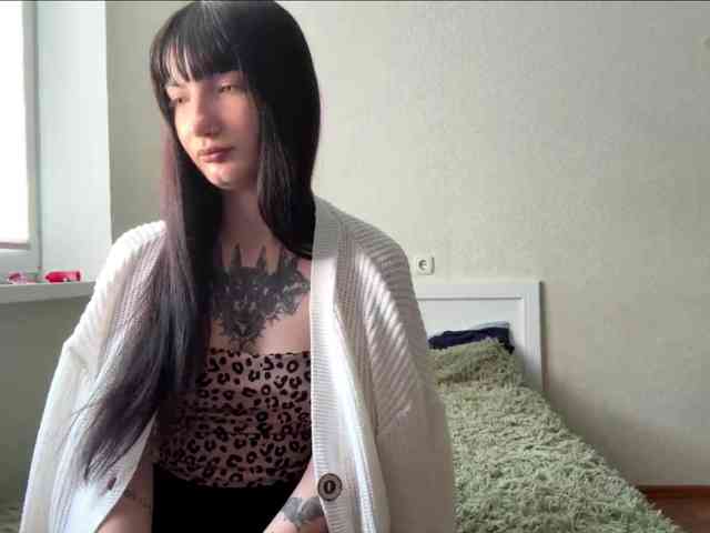 Adriana-Bellini webcam