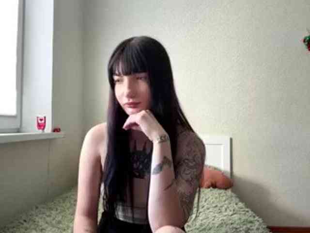 Adriana-Bellini webcam