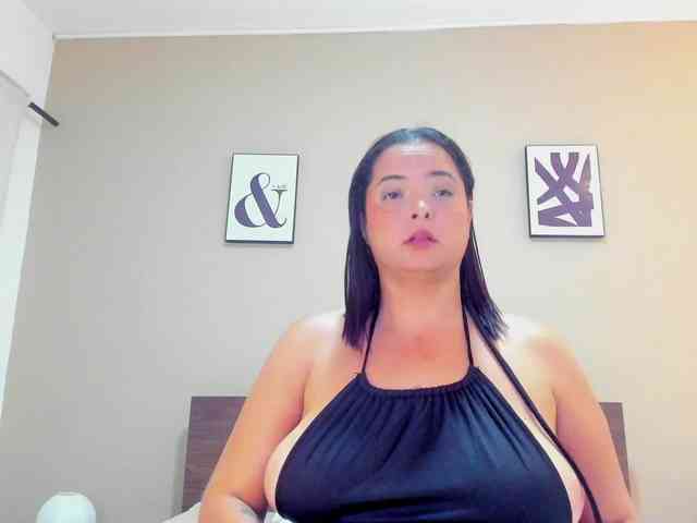 AliciaBaker webcam