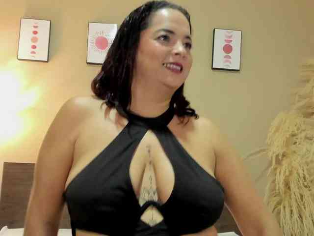 AliciaBaker webcam