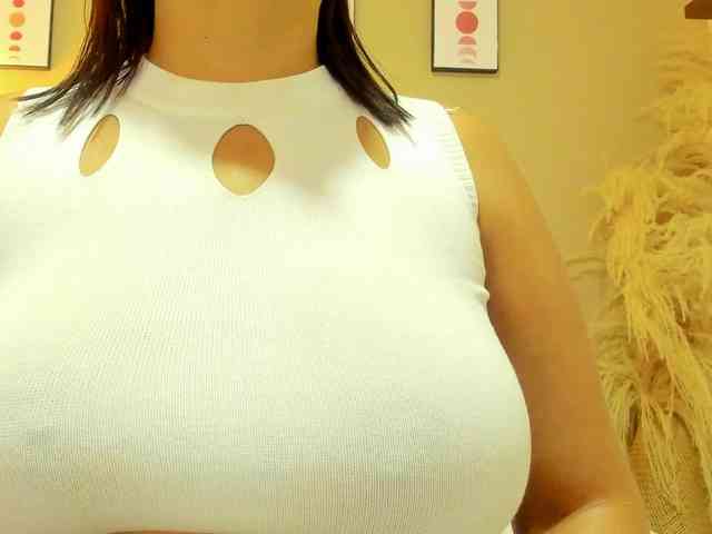 AliciaBaker webcam