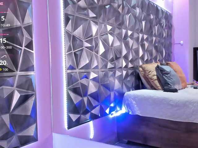 ZoeDivine live cam on BongaCams
