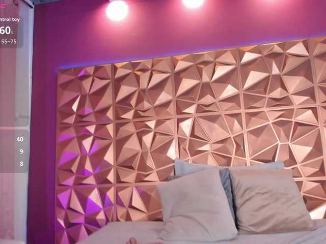 ZoeDivine live cam on BongaCams