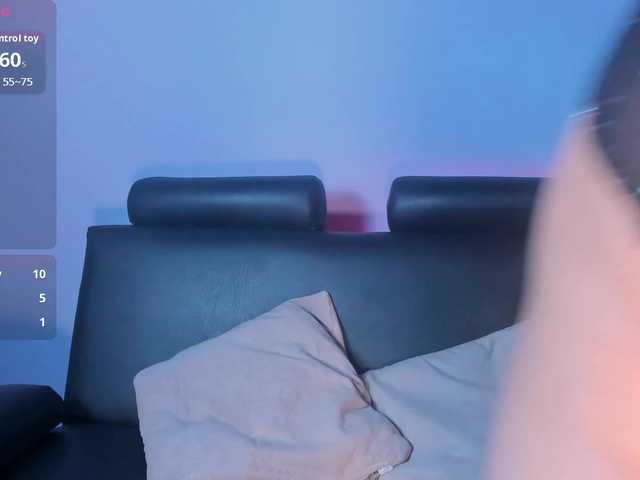 ZoeDivine live cam on BongaCams