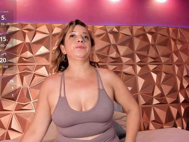 ZoeDivine live cam preview