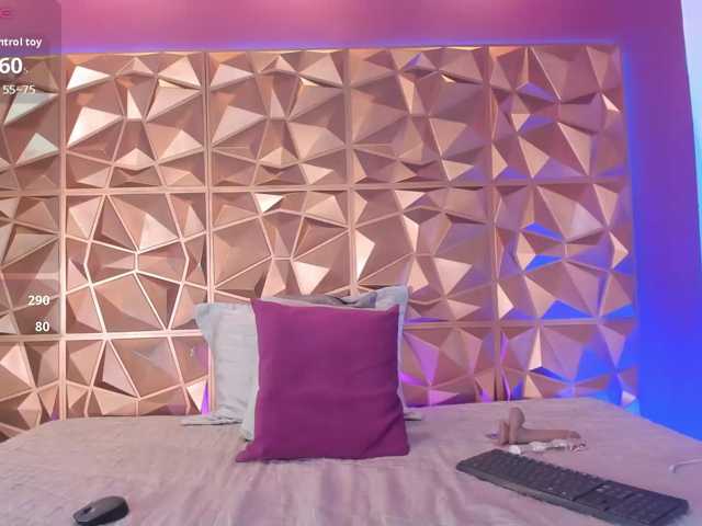 ZoeDivine live cam preview