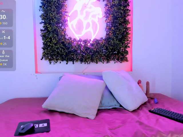 ZoeDivine live cam on BongaCams