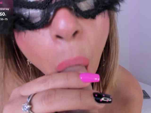ZoeDivine webcam