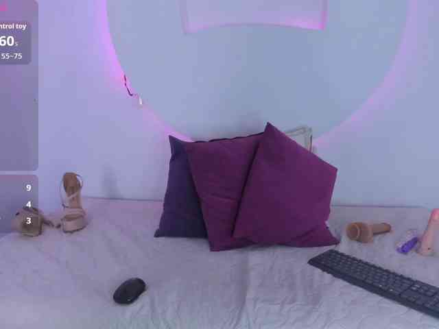 ZoeDivine webcam