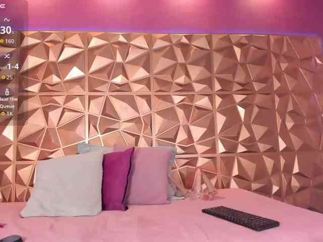 ZoeDivine webcam