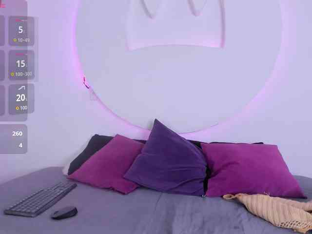 ZoeDivine webcam