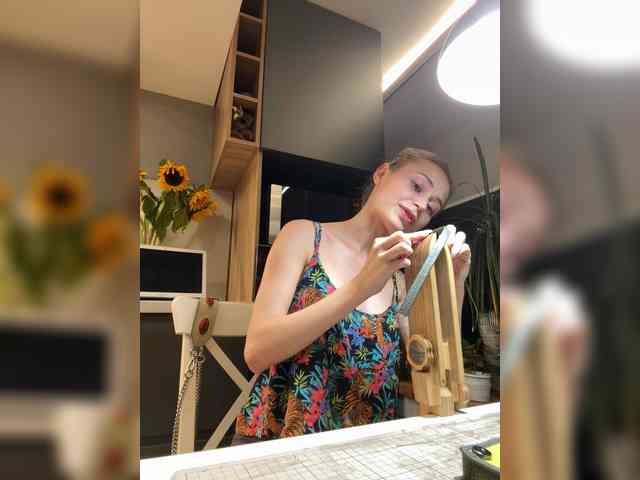 Modella: LunaStitch3
