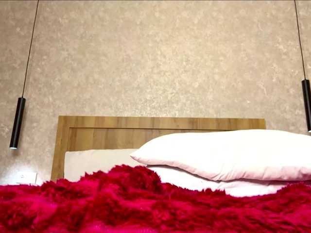 RoseannKha live cam on BongaCams