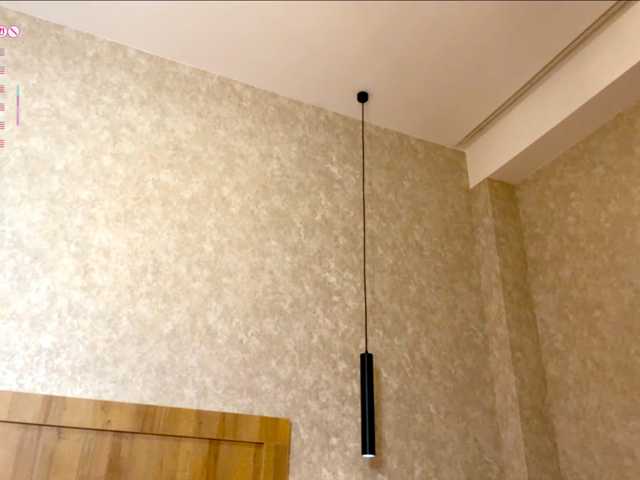 RoseannKha live cam preview