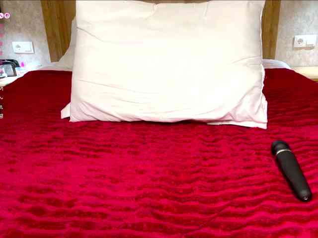 RoseannKha webcam