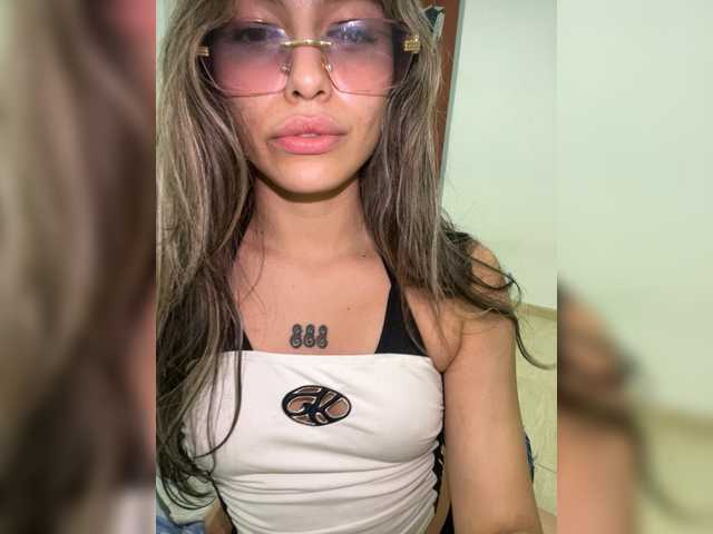 KittySweet live cam on BongaCams